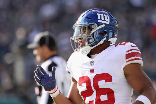 New York Giants rally for victory, Saquon Barkley suffers injury