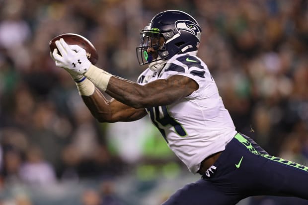 Seattle Seahawks star DK Metcalf slammed for 'cheap shot' hit on