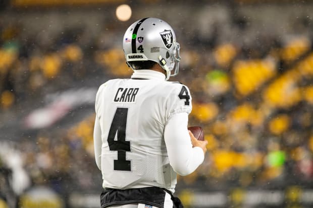 NFL World Reacts To Monday's Derek Carr News - The Spun: What's