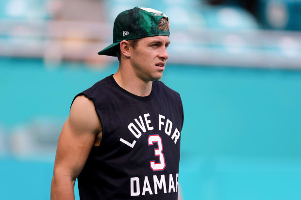 TikTok star Alix Earle, earlier spotted with Dolphins' Braxton Berrios,  preps for 'date night' in Miami