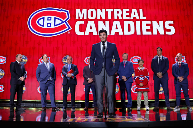 Montreal Canadiens legend Carey Price fails miserably to announce their  draft pick