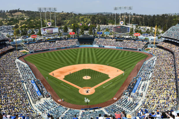 See Dodger Stadium amazing before (flooded) and after (sunny