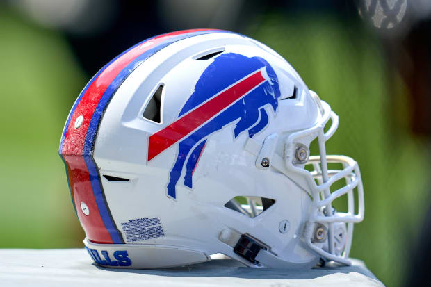 NFL World Is Praying For Bills Safety Damar Hamlin - The Spun: What's  Trending In The Sports World Today