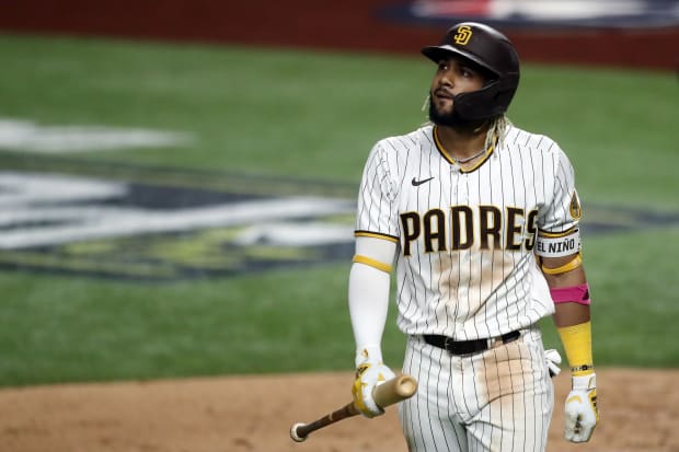 Yankees fans serenade Fernando Tatis Jr. with 'steroids' chant; Padres  outfielder basks in it