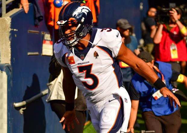 Add sideline spat to Russell Wilson's lost season in Denver - The