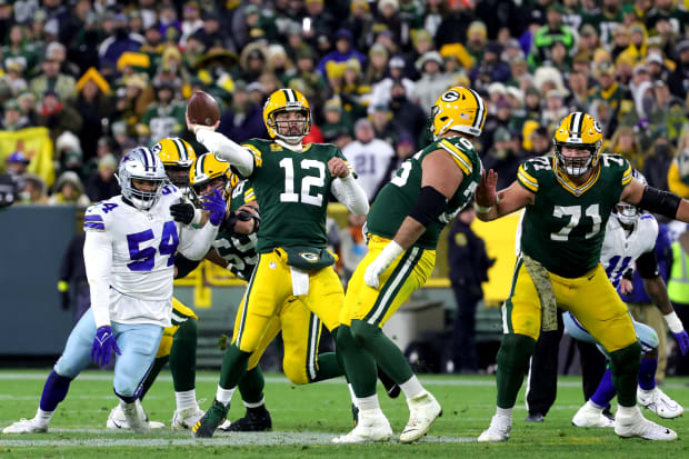 Aaron Rodgers on what prompted sideline eruption in Packers' win