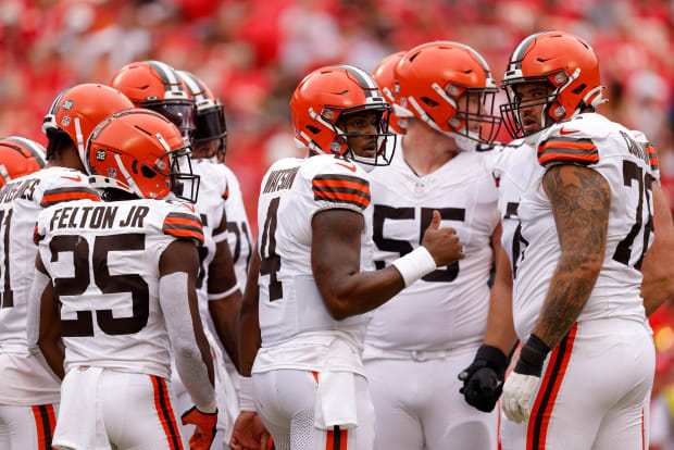 Schefter: Browns To Debut New 'White Out' Jersey Monday Night Against  Steelers - Steelers Depot