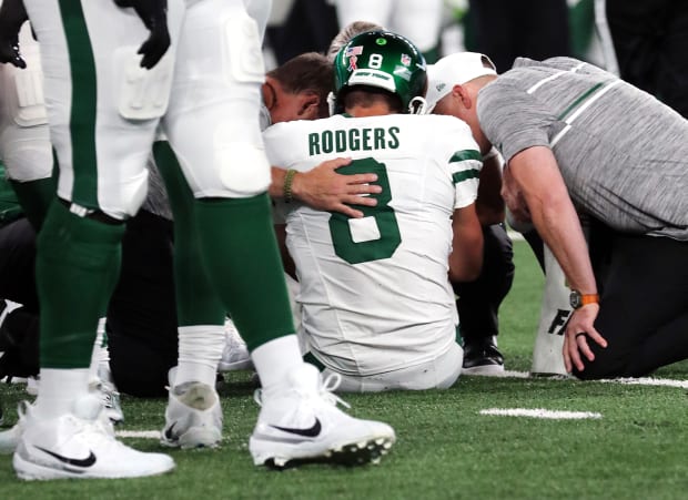 Keith Olbermann mocks Aaron Rodgers after Jets quarterback suffers ankle  injury