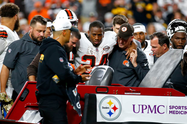 Replay Shows Gruesome Leg Injury Nick Chubb Suffered vs Steelers - Daily  Snark