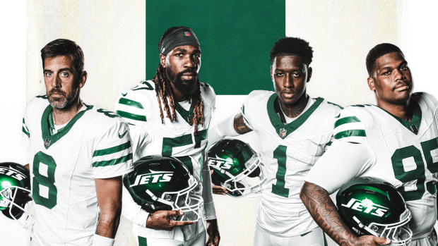 Video: Watch New York Jets Unveil New 'Gotham Green' Jerseys