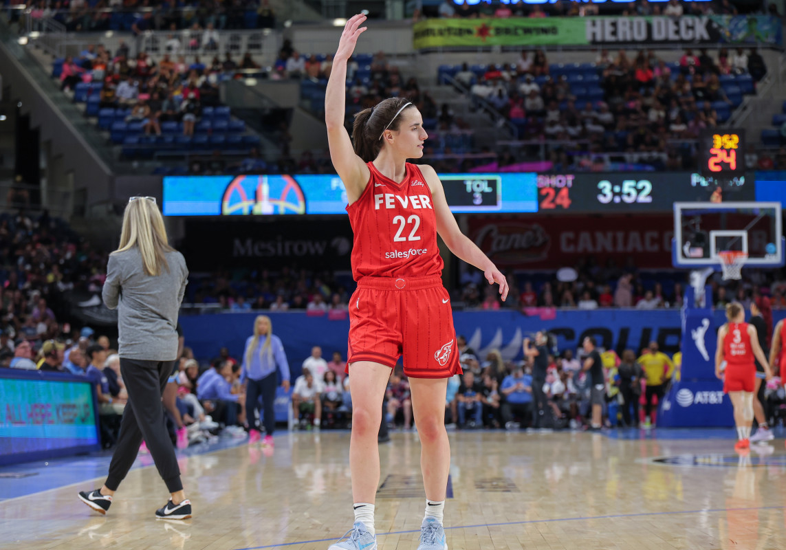 https://thespun.com/.image/c_fit%2Ch_800%2Cw_1200/MjA4OTU2MzMxMzU1Mjg1MTA0/wnba-aug-30-indiana-fever-at-chicago-sky.jpg