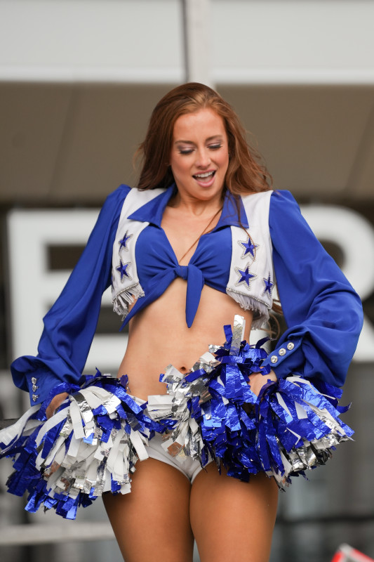 Meet The Dallas Cowboys Cheerleader Everyone's Obsessed With