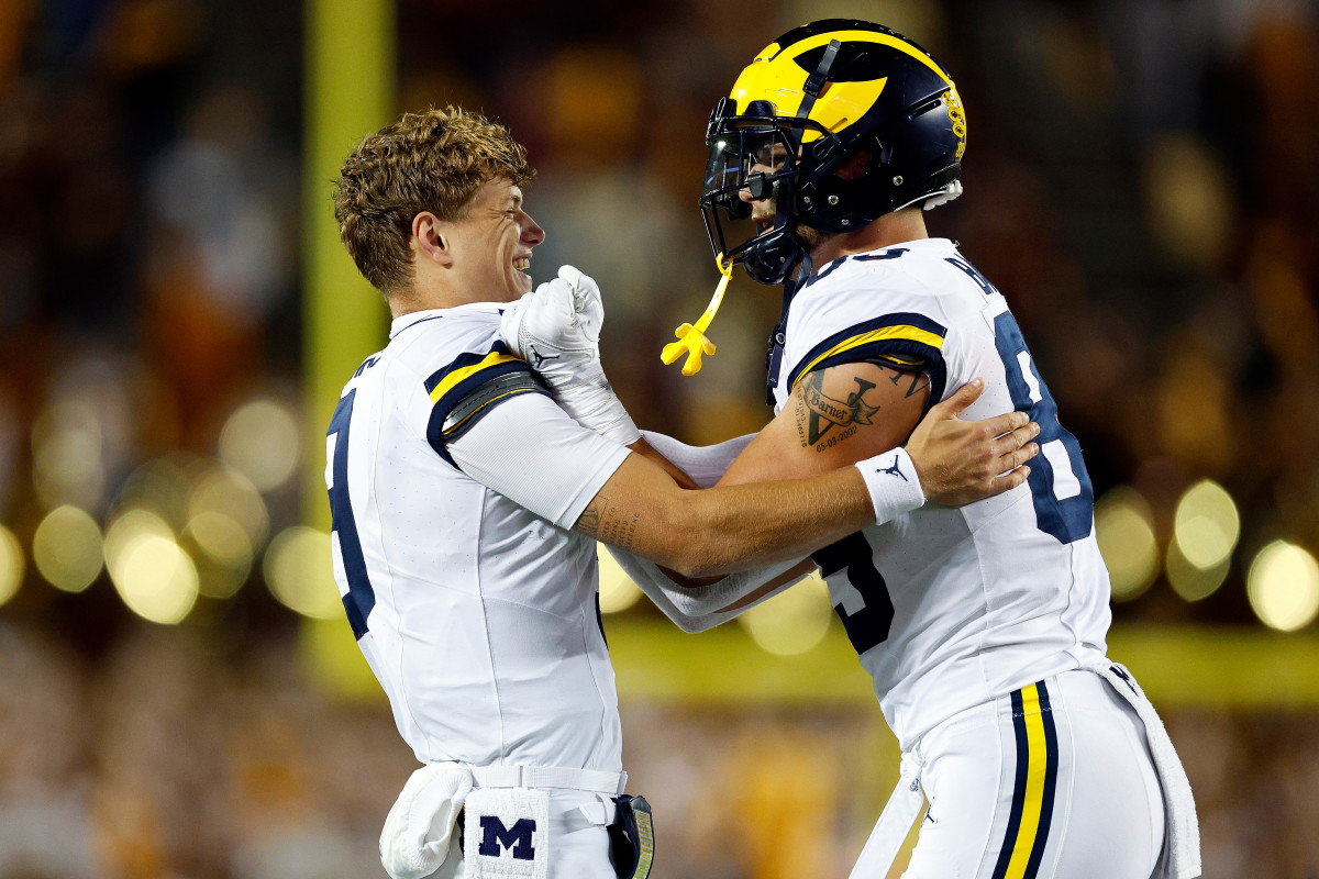 College football scores, updates: Michigan vs. Ohio State headlines rivalry  week