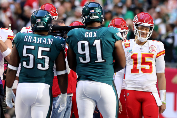 Eagles Star Says Chiefs Offensive Line 'Was Blessed' By Slippery Super Bowl  Field, The Spun