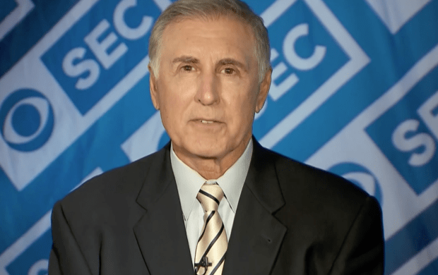 College Football World Reacts To Gary Danielson’s Performance Tonight