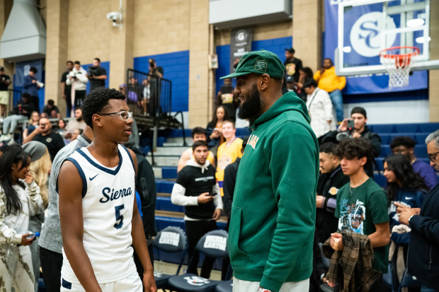 LeBron James' Youngest Son Had A Dunk Go Viral This Weekend