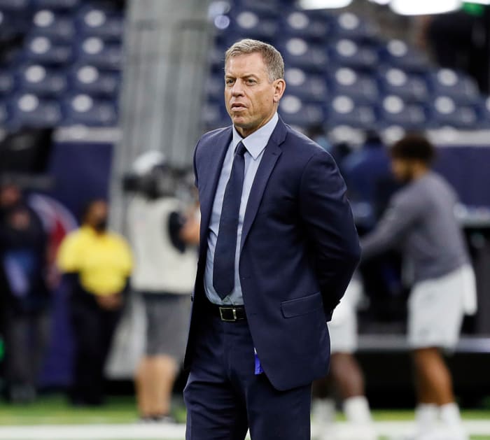 Former Cowboys quarterback Troy Aikman.