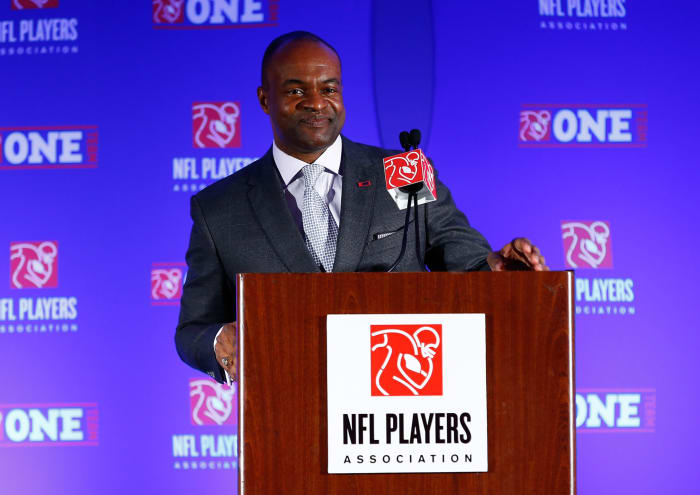 DeMaurice Smith at the podium.