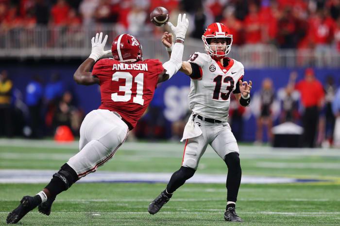 Will Anderson makes a play.