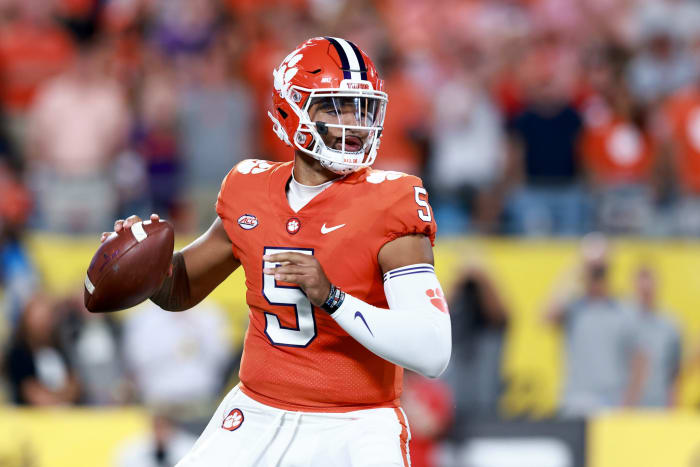 D.J. Uiagalelei of Clemson drops back to pass.