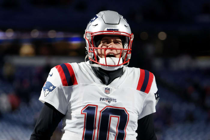 New England Patriots v Buffalo Bills