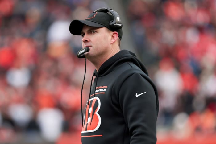 bengals-coach-zac-taylor-reacts-to-brother-s-team-signing-former