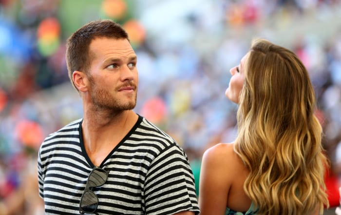 Tom Brady and his wife, Gisele, at a World Cup game.