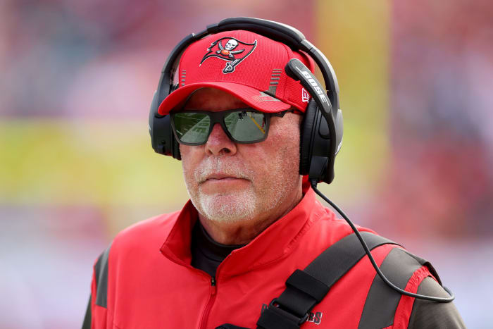 Bucs head coach Bruce Arians on the field