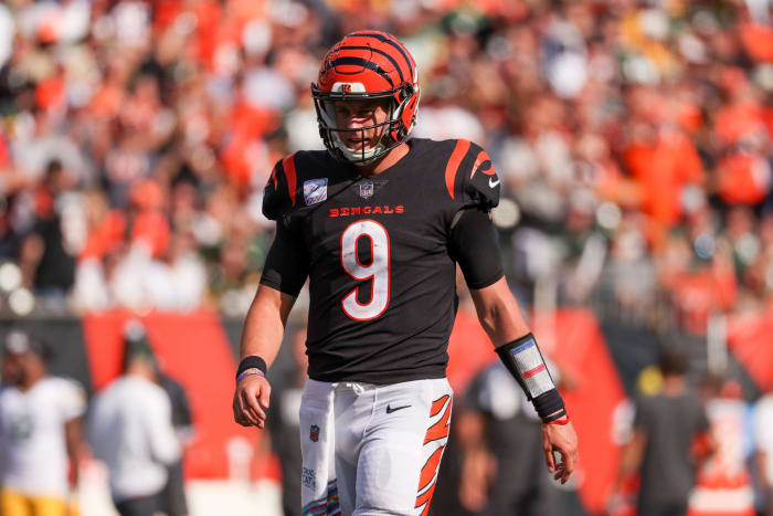 Cincinnati Bengals rookie quarterback Joe Burrow on the field.