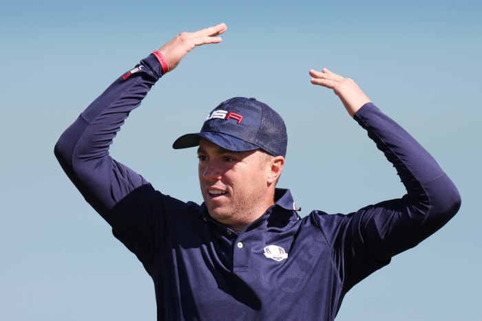 Justin Thomas fires up the crowd.