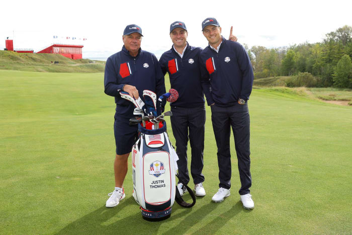 Justin Thomas and Jordan Spieth pose for a photo at the Ryder Cup.