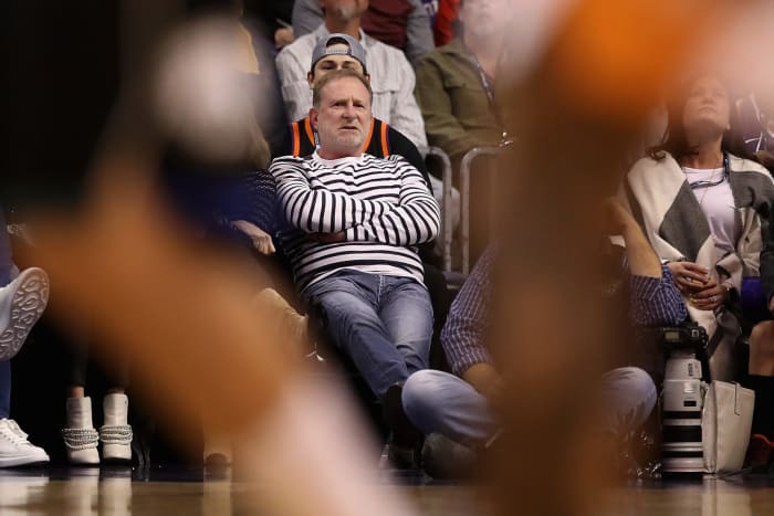 Robert Sarver watching the Phoenix Suns.