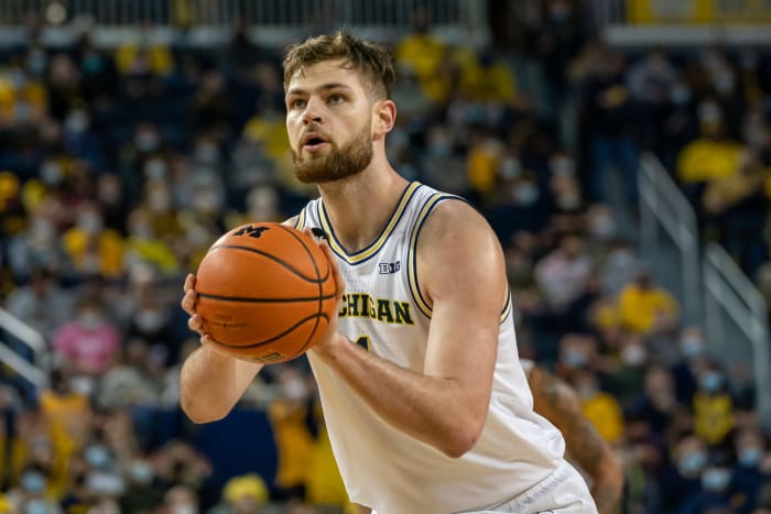 Michigan standout Hunter Dickinson