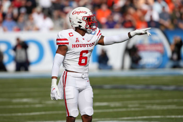Damarion Williams of Houston on the field.