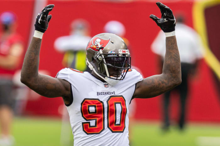 Jason Pierre-Paul celebrating on the field.