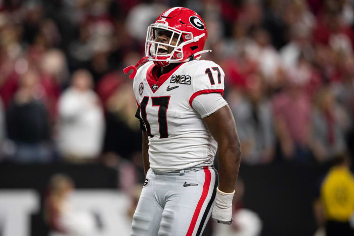 Nakobe Dean on the field for Georgia.