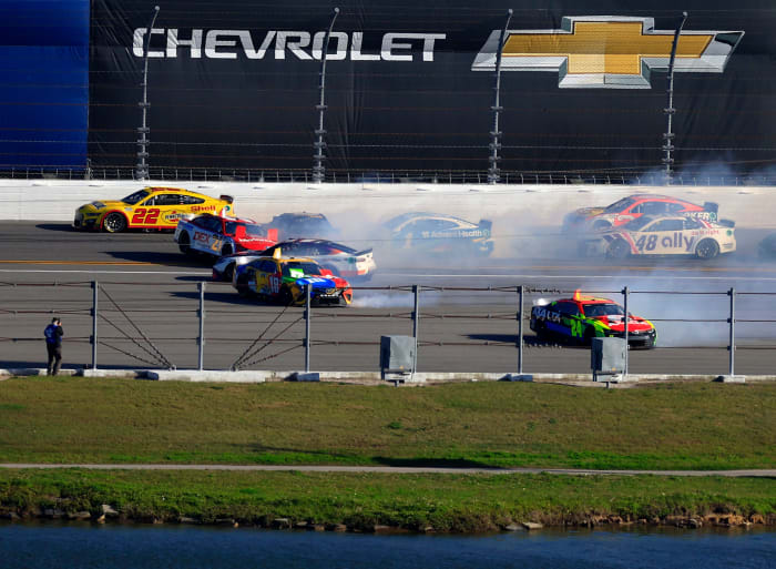 Crash at the Daytona 500 on Sunday afternoon.