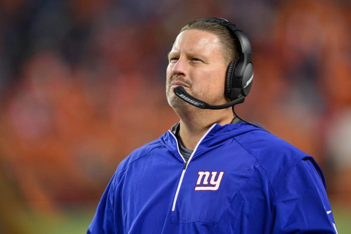 Giants head coach Ben McAdoo
