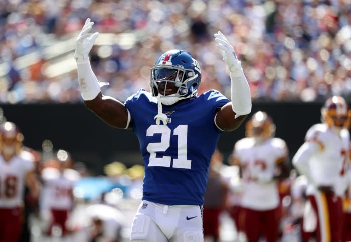 Jabrill Peppers of the New York Giants pumps up the crowd.