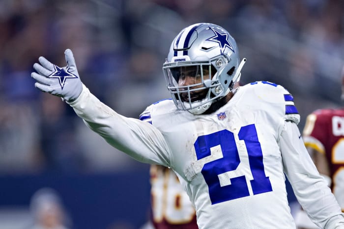 Dallas Cowboys RB Ezekiel Elliott celebrating a first down.