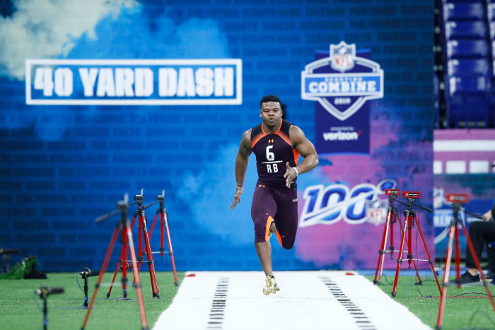 Ohio State RB Damien Harris runs the 40 at the NFL Combine.