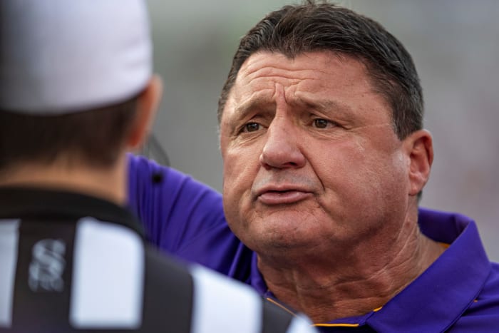 Ed Orgeron coaching LSU.