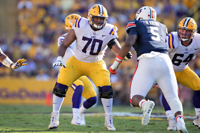 Ed Ingram drops in pass protection for LSU against Auburn.
