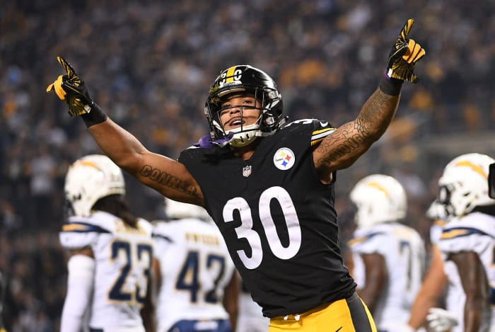 James Conner celebrating a touchdown.