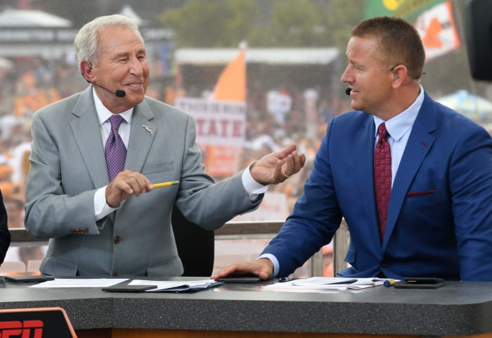 Lee Corso and Kirk Herbstreit of College GameDay have a discussion.