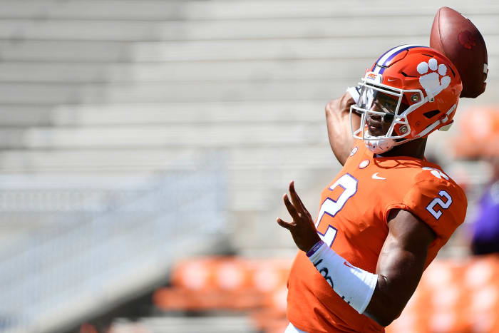 Kelly Bryant throwing the football in warmups.