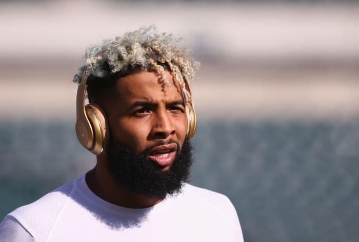 Odell Beckham wearing headphones during warmups.