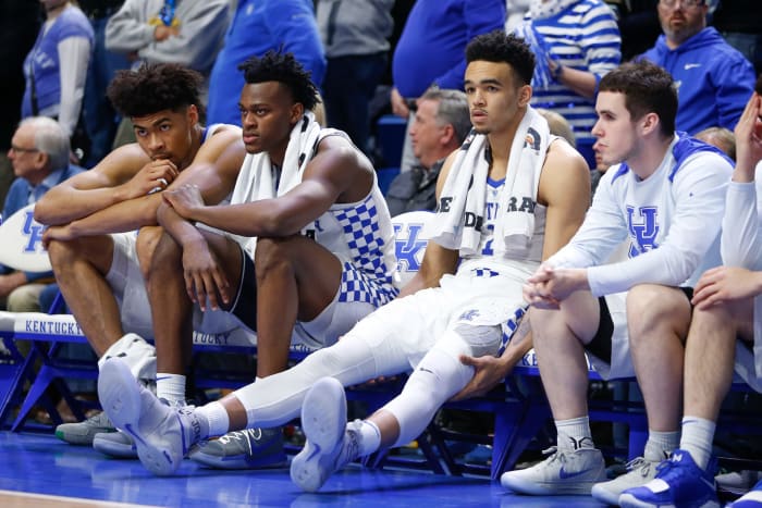 Brad Calipari on the bench for Kentucky basketball.