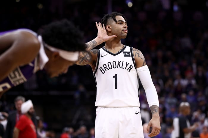 D'Angelo Russell reacting to the crowd.