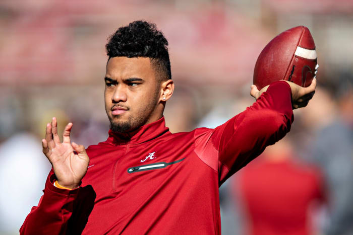 Alabama quarterback Tua Tagovailoa injured vs. Mississippi State